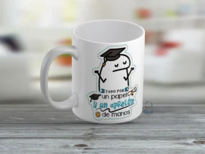 Taza Blanca 11oz Meme Graduación – "Todo por un Papel y un Apretón de Manos" 🎓✨